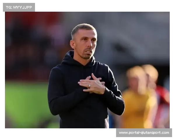 加里-奥尼尔出任法甲白学堡主教练，曾执教伯恩茅斯和狼队